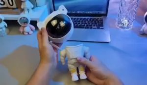 Astronaut Starry Sky Projector Lamp Galaxy Night Light for Bedroom gift led star portable kids toys