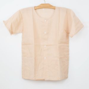 เสื้อคอกลมสำหรับผู้สูงวัยทั้งชายและหญิงหรือ ใช้ในพิธีอุทิศส่วนกุศลให้บรรพชนผู้ล่วง เหมาะสำหรับใส่ทำบุญใส่ออกไปทำธุระ