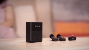 BOYA BY-V3 2.4 GHz Dual-Channel Wireless Microphone ไมโครโฟนไร้สาย ไมค์ไลฟ์สด รับประกันศูนย์ 2 ปี