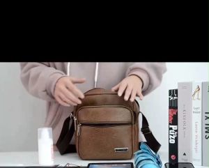 ผู้ชายหนังคุณภาพสูงกระเป๋าสะพายพาดลําตัวแฟชั่น ย้อนยุคความจุสูงกระเป๋าสะพายไหล่และกระเป๋าทรงแมสเซนเจอร์ กระเป๋าสะพายพาดลําตัว