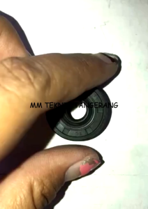 Oil seal TC 7x22x8 7 x 22 x 8 karet oli sil shock breaker 7 22 8