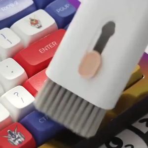 ชุดทำความสะอาด 20-in-1 แปรงแป้นพิมพ์คอมพิวเตอร์ ปากกาทำความสะอาดหูฟัง ขวดสเปรย์ทำความสะอาดหน้าจอ เครื่องมือทำความสะอาด ชุดดึงคีย์แคป