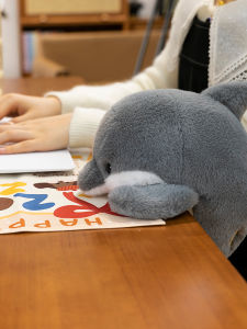 Đồ Chơi Búp Bê Nhồi Bông Chống Gù Cho Trẻ Em Cải Thiện Tư Thế Khi Làm Bài Tập Về Nhà Dolphin Thiết Kế Mềm PP Cotton Vải Bông Búp Bê Nhồi Bông