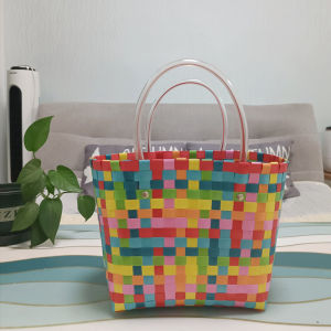 New 2023 Colorful Plastic Handwoven Basket Bag Womens Handbag Portable Vegetable Market Bag Trendy Casual Style Medium Size