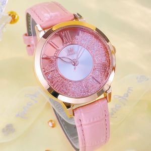 PLAYBOY/OLEVS ชุดนาฬิกาผู้หญิง กล่องของขวัญ สายหนังสีโรสโกลด์ นาฬิกาควอตซ์กันน้ํา สร้อยคอสร้อยข้อมือฟรี