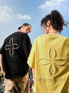 Vintage Streetwear Pearl Clover Embroidery Letter T-Shirt