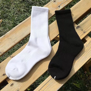 Adult GYM School Cushioned boot Sock Thick Cotton Quarter Athletic black white Sock Sports Running Socks free size Adult