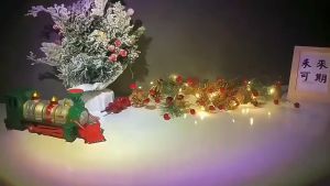 HỘP LEGO PHÁT NHẠC GIÁNG SINH CÓ TUYẾT RƠI MÔ HÌNH NGƯỜI TUYẾT ÔNG GIÀ NOEL NGÔI NHÀ BÁNH KẸO