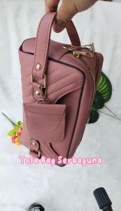Tas Selempang Wanita Pouch Bag William Emboss