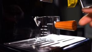 75ml Espresso Coffee Cup Ounce Cup With Clear Scale And Wooden Handle Double Mouthed Glass Measuring Cup Thickened Heat Resistant