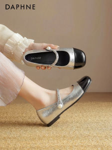 Daphne | French Style Chic Mary Jane Flats Black and White Shoes
