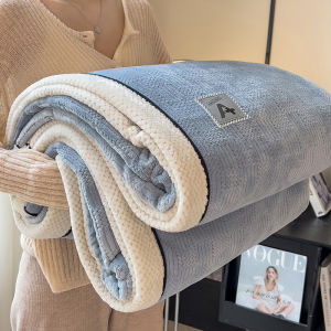 MOLORE | Milk Yarn Thick Multi-functional Blanket