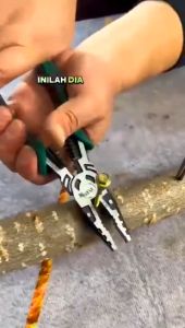 Tang Kombinasi 9 Inch Multifungsi Tang Kupas Kabel dan Tang Potong Wire Cutter Tang Listrik