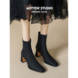 รองเท้าบูทสั้นส้นสูงหัวเหลี่ยมพื้นหนาสำหรับผู้หญิง ฤดูใบไม้ร่วง/ฤดูหนาว รองเท้าบูทสั้นแบบฝรั่งเศส ทรงเข้ารูป ด้านนอกเป็นหนังแท้ ด้านในเป็น PU