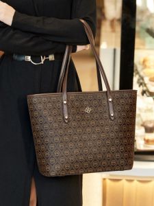 Luxury Large Capacity Womens Tote Bag Underarm Shoulder 2025 Commuter Sub-Mother Bag High-End Sensation Mommy Bag