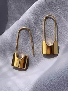 Exquisite Clip Earrings Niche Style Fancy Cold Wind Temperament Wild New Arrival Retro Hong Kong Style Personalized Earrings Women