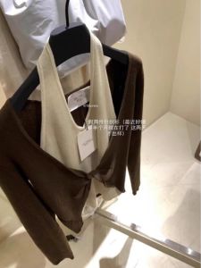 Áo Len Dệt Kim Hai Mảnh Kiểu Hàn Quốc Màu Nâu Đầu Thu Dành Cho Nữ Áo Hở Vai Cổ Treo Áo Sơ Mi Áo Chui Đầu Tay Dài