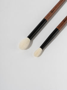 White Wool Fine Peak Small Size Makeup Brush Star Pocket Original Color Smudge Brush Long Handle Beauty Tool for Any Skin Type