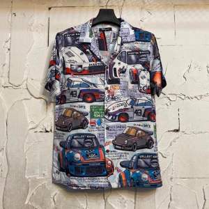 เสื้อเชิ้ตฮาวายลายกราฟฟิก ลายการ์ตูน M-4XL ไหมอิตาลี ไม่ร้อน ไม่ยับไม่ต้องรีด