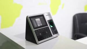 ROANLD JACK FA-113 máy chấm công Khuôn mặt / vân tay/ thẻ từ sử dụng phù hợp cho mọi ngành nghề. Tặng kèm phần mềm tính công MITAPRO