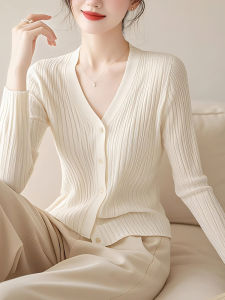 Elegant White V-Neck Knitwear Womens Slim Fit Long Sleeve Top Fashionable Ageless Style Soft Chiffon Wind Autumn Collection