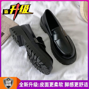 รองเท้าส้นหนาแบบสวมหัวกลมสีดำสไตล์อังกฤษสำหรับผู้หญิงในช่วงฤดูใบไม้ผลิและฤดูใบไม้ร่วง สวมใส่สบาย รองเท้าสวมแบบสวมหัวกลมสีดำ