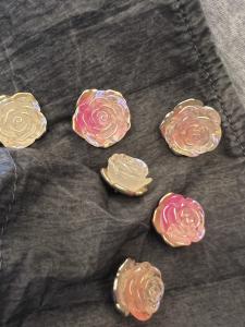 Fashionable Rose Carved Button Versatile High-Quality Elegant Design Coat Sweater Decorative Accessory Manna Brand