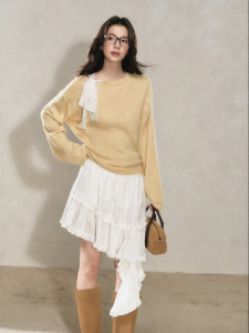 YIKEXIAOYEMEI | Áo Sweater Cổ Tròn Chi Tiết Ren Nữ
