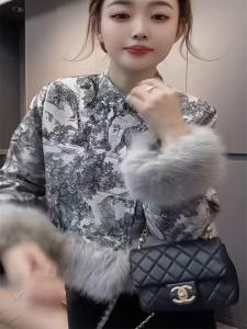 New Chinese Style Stand Collar Button Sleeve Jacket Womens Fashion High End Top Winter 2024 Trendy Outerwear