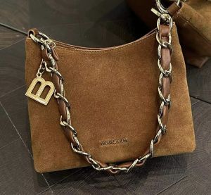 Original 2025 Fashion Versatile Single Shoulder Bag Matte Handbag Underarm Crossbody Chain Bag British Style Magnetic Clasp