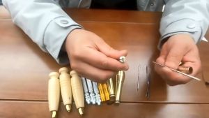 SSSuperior+ Detachable Sewing Shoe Repair Tool Awl Leather Craft Kit Tools with 3 Needles / Thread Spool