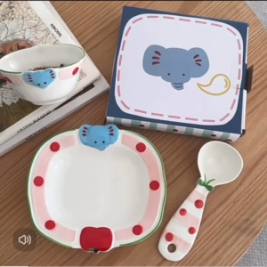 จานเซรามิค จานของหวาน ลายแอปเปิ้ลช้าง3d พร้อมส่ง！！