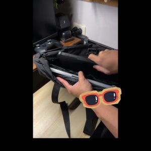 กระเป๋าโท้ตอเนกประสงค์สำหรับผู้หญิง กระเป๋าโยคะสะพายข้างพร้อมสายสะพายเสื่อโยคะ กระเป๋าโท้ตกันน้ำสำหรับออกกำลังกาย น้ำหนักเบา สำหรับการเดินทางและทำงาน สำหรับเล่นกีฬา วิทยาลัย และสำนักงาน