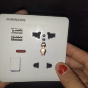 G792 ORIGINAL STOP KONTAK DINDING 2 USB SAKLAR SUPER FAST CHARGING STOP KONTAK TEMBOK UNIVERSAL ALL GADGET DINDING SUPER FAST CHARGING COLOKAN WALL PLUG EU CHARGER SOCKET SOKET PORT LISTRIK SETRUM WAL ADAPTOR UNIVERSAL PLAY 5V 2.1A