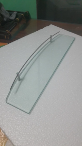 KỆ KÍNH NHÀ VỆ SINH LOẠI CONG GIÁ RẺ KÍCH THƯỚC 12x50x1
