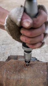 ไขควงตอกกระแทก พร้อมดอกไขควง 13 ดอก เกรดเหล็ก CRV แท้ ใช้ขันน็อต-คลายน็อต สกูร ที่ขันแน่น บรรจุในกล่องเหล็กอย่างดี