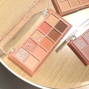 (HCM)Bảng Phấn Mắt Sweet Mint 10 Màu Sắc Hiệu Ứng Lì Tone Cam Hồng Đào Cam Đất Có Nhũ Mịn Lấp Lánh