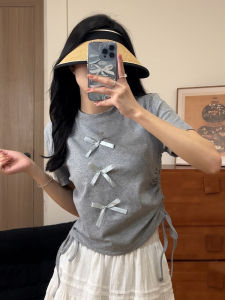 เสื้อยืดแขนสั้นผู้หญิงทรงเข้ารูป ดีไซน์ผูกโบว์ผีเสื้อ ทรงเข้ารูป ทรงเข้ารูป แขนสั้น คอตตอน ฤดูร้อน 2024