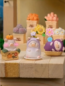 [Ready Stock] 12 PCS Canned Pig Lulu Pig Flower House Series Cute Blind Box