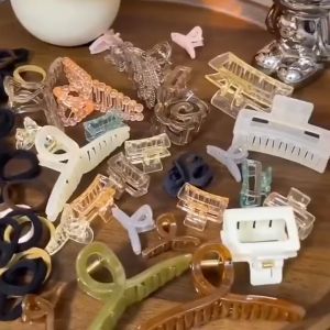 🍓Strawberry.thai🍓 กิ๊บติดผม ชุดกิ๊บติดผม+ยางรัดผม สไตล์คลาสสิก มีหลายทรง มีหลายขนาด 67ชิ้น/แพ็ค