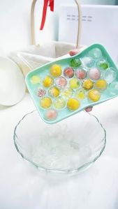 Silicone Ice Cube Ball with 25 Compartments and Lid Fruit Ice Cube Mold Silicone Ice Storage Box Easy To Demold