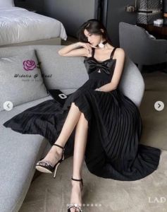P010-013 PIMNADACLOSET - Sleeveless Feminine Pleated Midi Dress