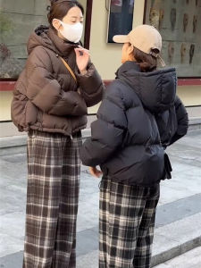 Short Puffer Jacket Womens Cotton down Coat Bread Style Loose Fit Korean Version Winter Outerwear Trendy Zipper Closure