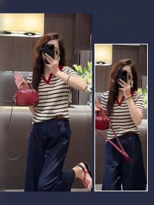 ฤดูร้อน แฟชั่น สไตล์เกาหลี คอโปโลลายทาง เสื้อผ้าถัก ผู้หญิง เก้าชิ้น กางเกงยีนส์ ชุดสองชิ้น Menyesuaikan เรียบหรู เดินทาง