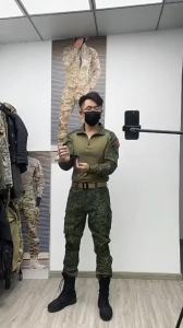 Nam Camo Chiến Thuật Phù Hợp Với Phong Cách Quân Đội Đen Chiến Đấu Áo Sơ Mi Quần Bộ Có Miếng Đệm Đầu Gối Găng Tay Cho Săn Bắn Đi Bộ Đường Dài Ngoài Trời Đồng Phục
