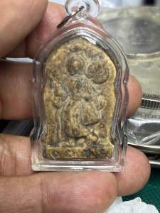 หลวงพ่อกวย ชุตินธโร พร้อมเลี่ยมกันน้ำ ใสๆ