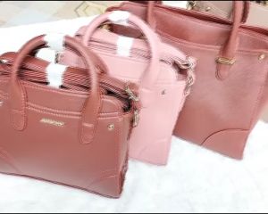 Tas Jinjing Wanita Sophie Martin Paris Ennodia Viene Pink Coklat Burgundy Black Promo Terbaru 2025 Kekinian Shoulder Bag Elegan Shoope Cuci Gudang Katalog Baru Sopi Viral Shopy Besar Sofi Classic Shoppe Cewek Dewasa Sopy Import Korea Mewah Branded