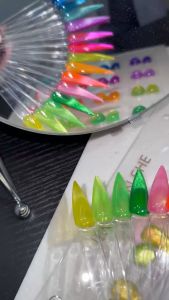 Sét sơn gel mắt mèo Jiao yan she neon 16 mầu tặng kèm bảng mầu