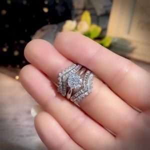 Huitan 2022 Trendy 3Pcs/set Rings for Women Silver Color Luxury Inlaid White Cubic Zirconia Fashion Set Rings Female Jewelry
