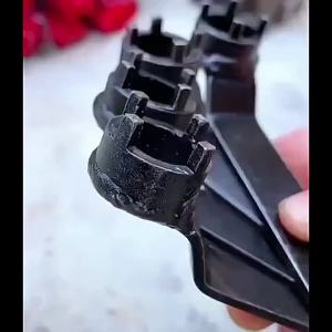 Cờ lê máy mài góc bốn móng vuốt Loại bỏ điều chỉnh tay 150mm3trong 1 Cờ lê kim loại để tháo gỡ máy mài góc loại - BIGBA